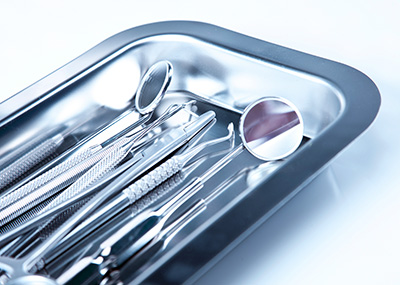 Zahnarztpraxis Dr. Dietl: Zahnärztliche Chirurgie